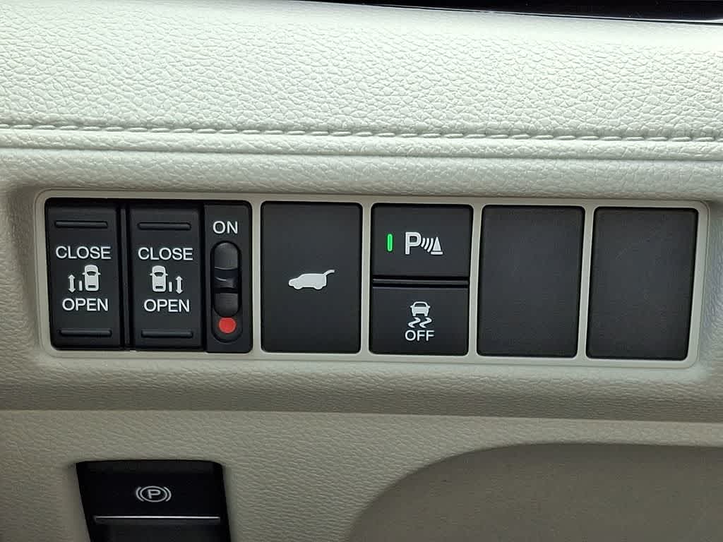 Thumbnail: 2026 Honda Odyssey - 16
