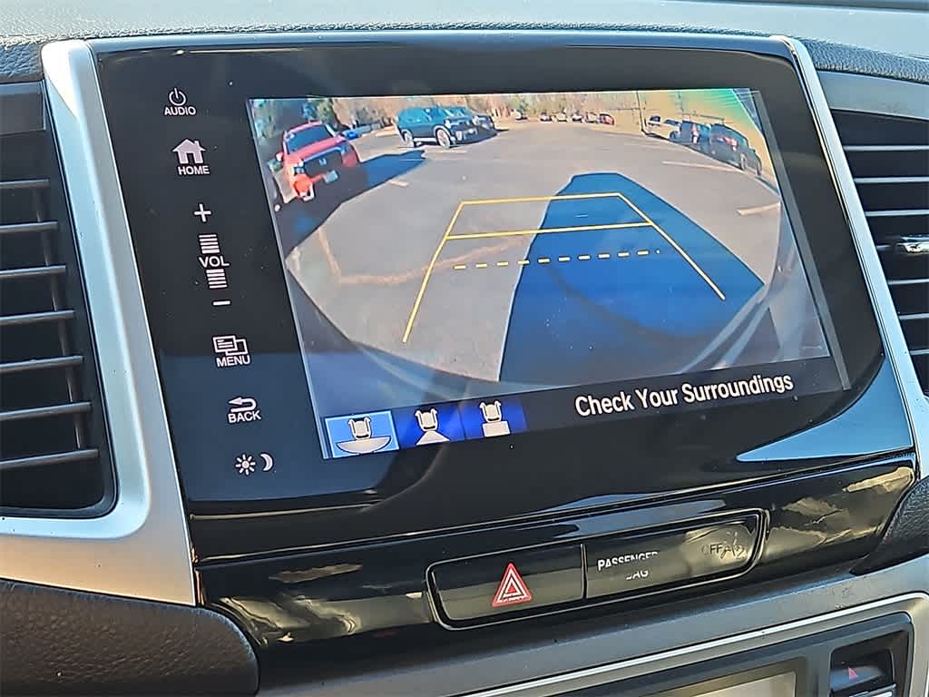 Thumbnail: 2018 Honda Pilot - 16