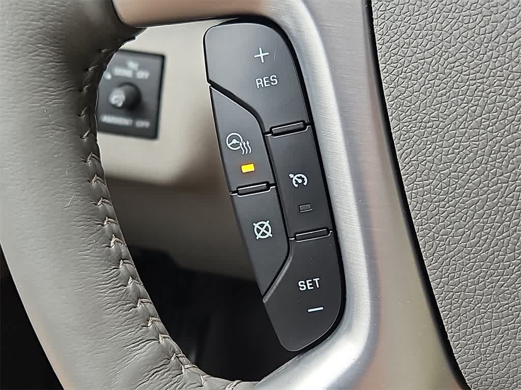 Thumbnail: 2015 GMC Acadia - 21