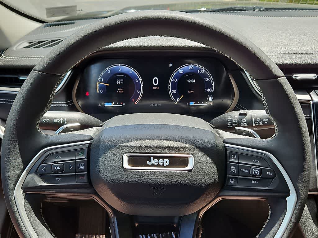 Thumbnail: 2023 Jeep Grand Cherokee - 20