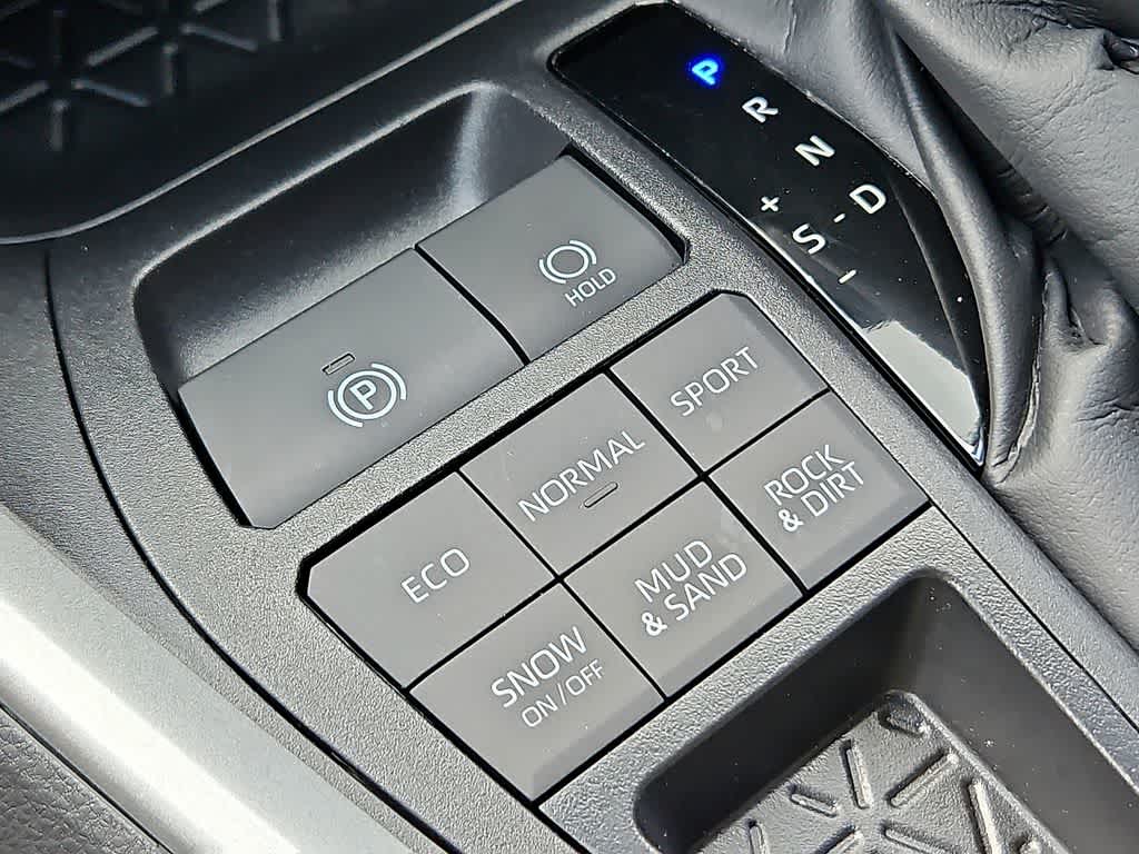 Thumbnail: 2025 Toyota RAV4 - 23
