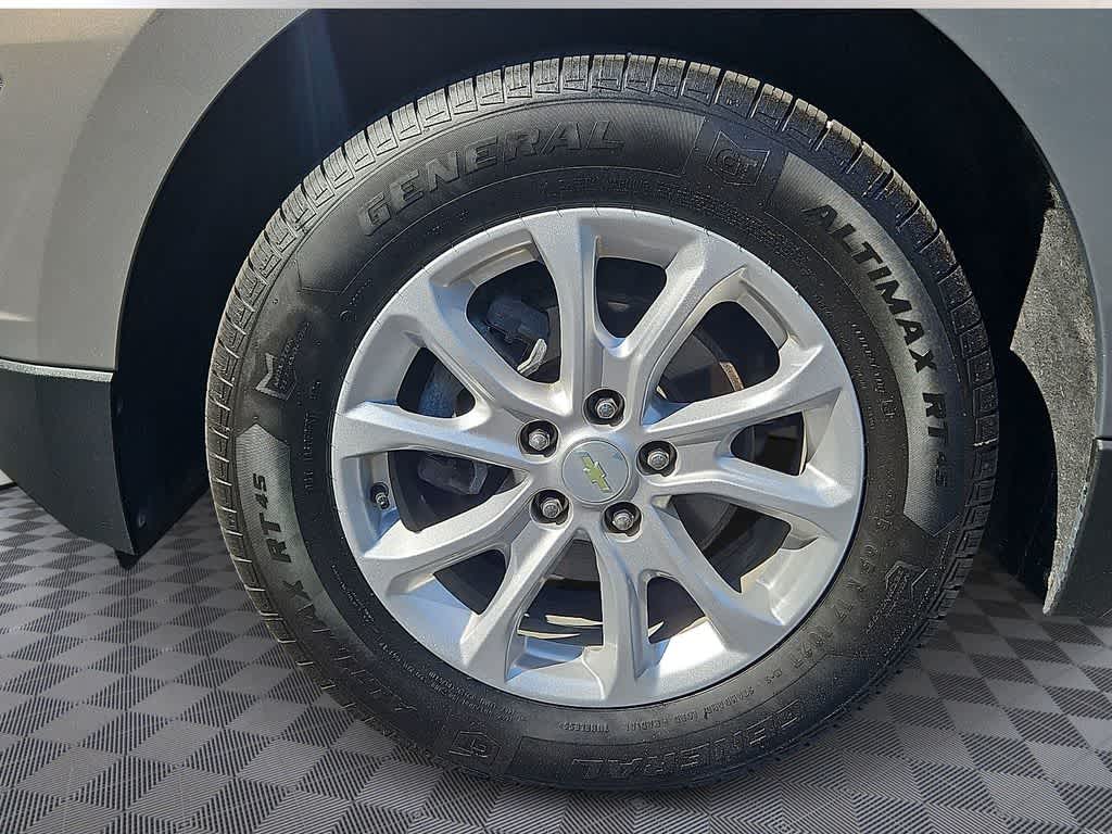 Thumbnail: 2018 Chevrolet Equinox - 8