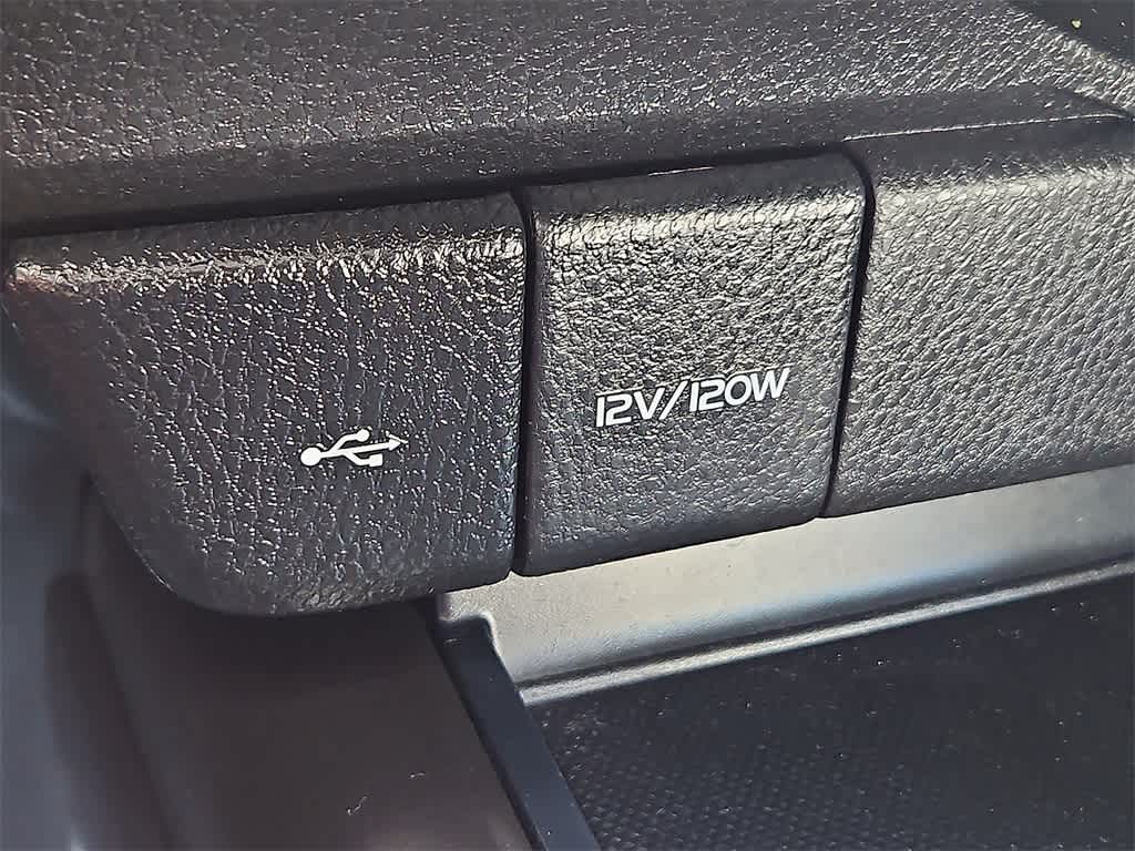 Thumbnail: 2022 Toyota Camry - 18