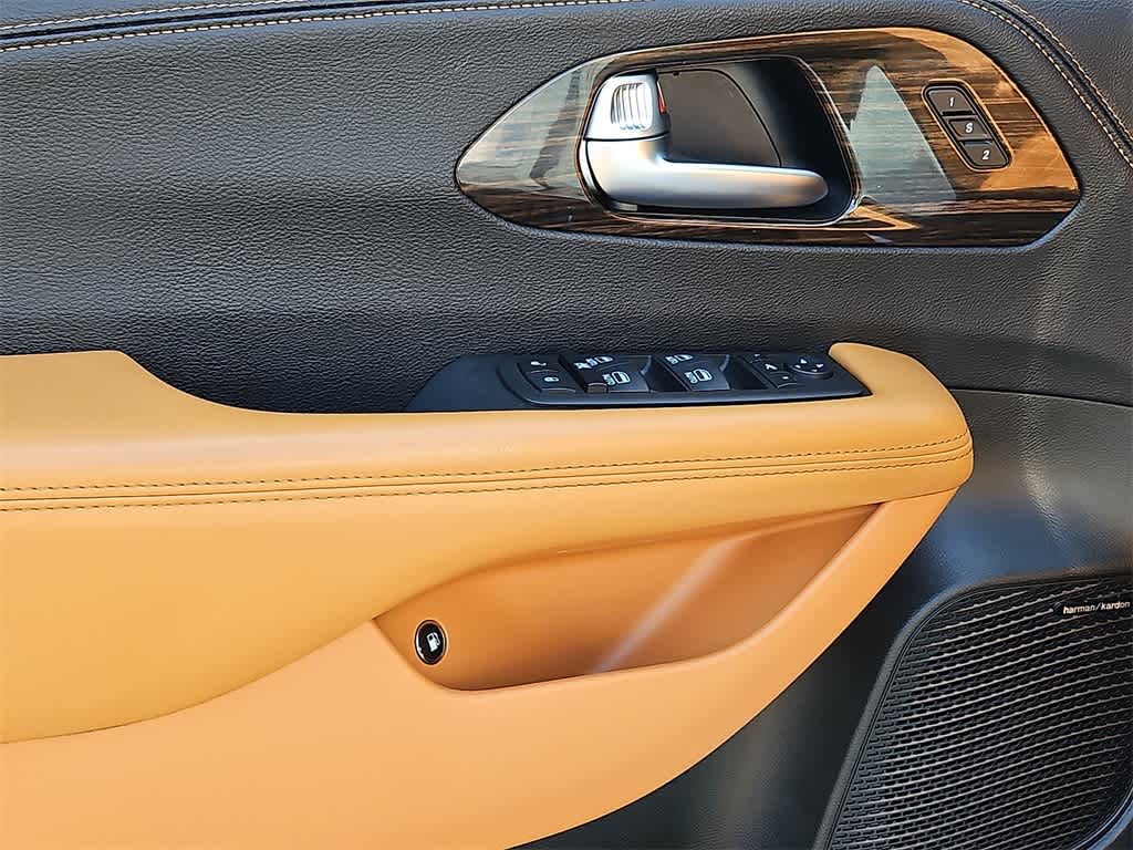 Thumbnail: 2023 Chrysler Pacifica - 11