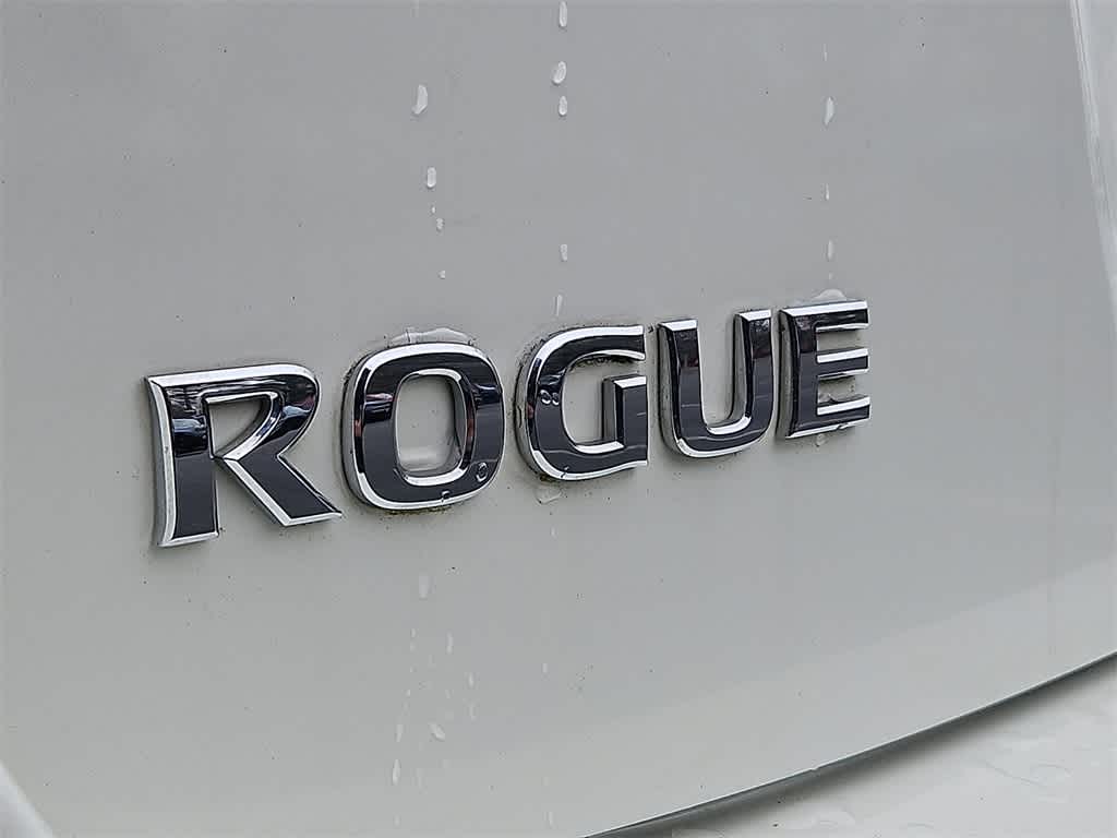 Thumbnail: 2010 Nissan Rogue - 26