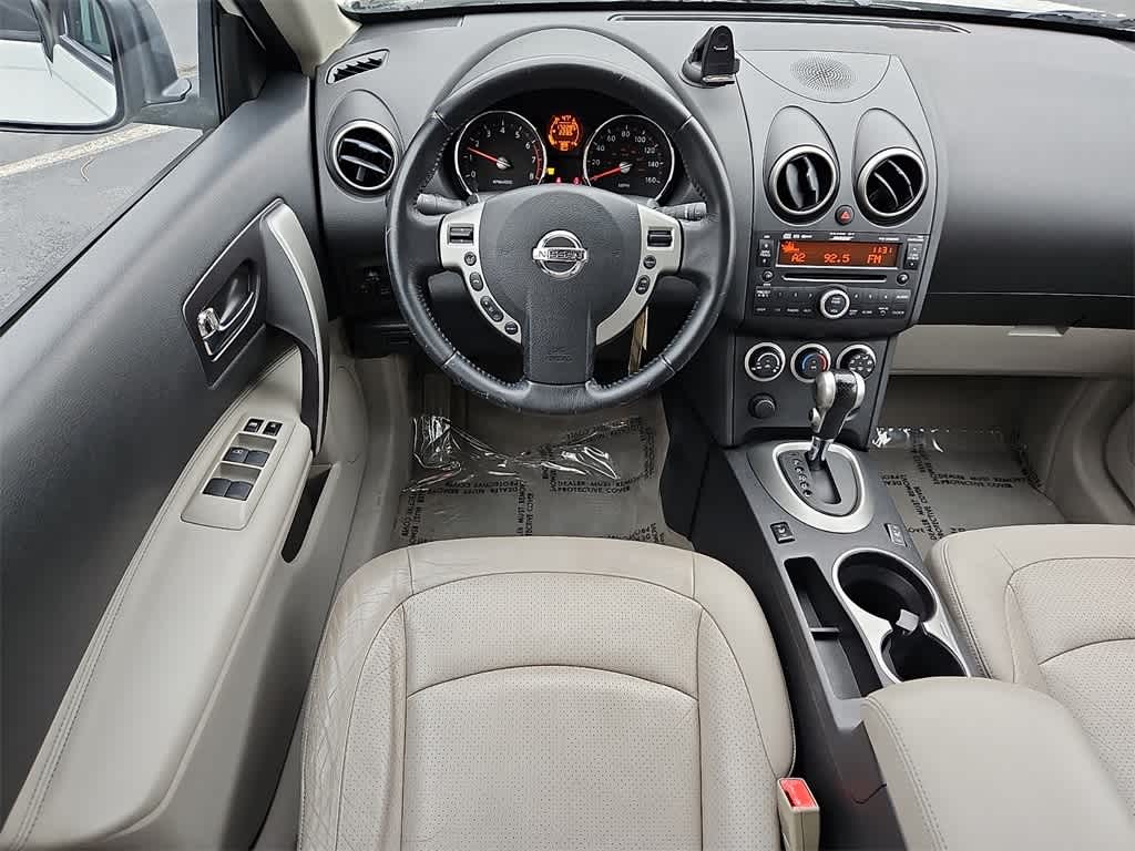 Thumbnail: 2010 Nissan Rogue - 10