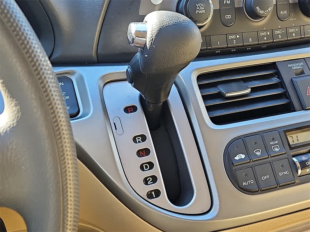 Thumbnail: 2010 Honda Odyssey - 10