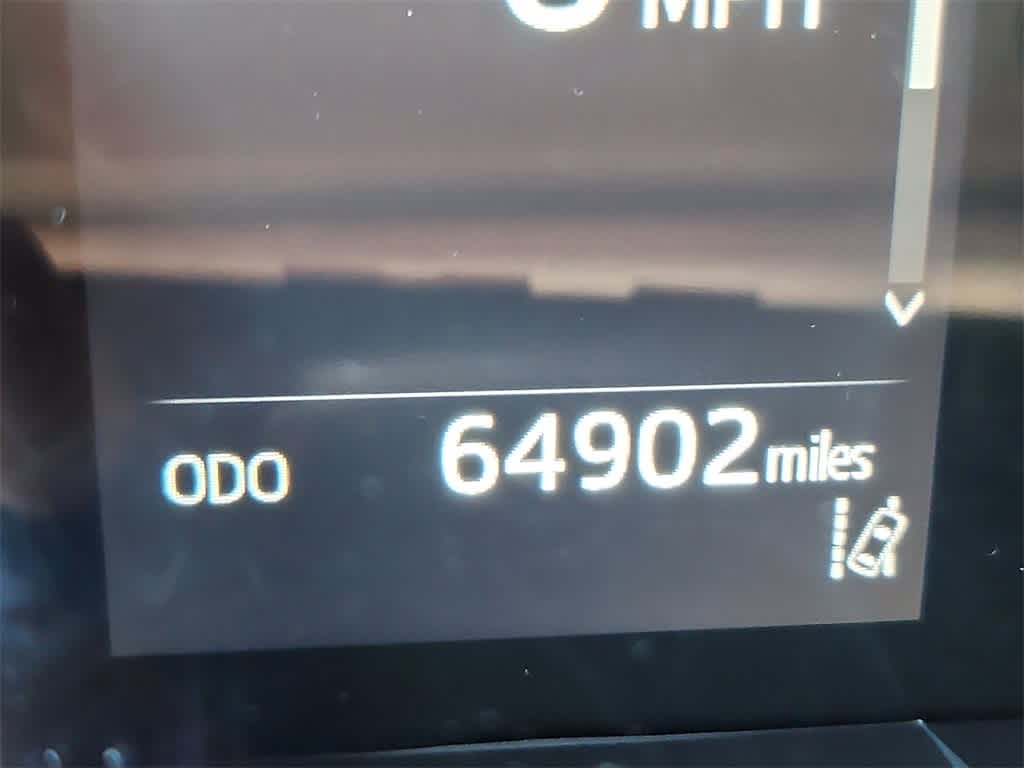 Thumbnail: 2022 Toyota Camry - 13