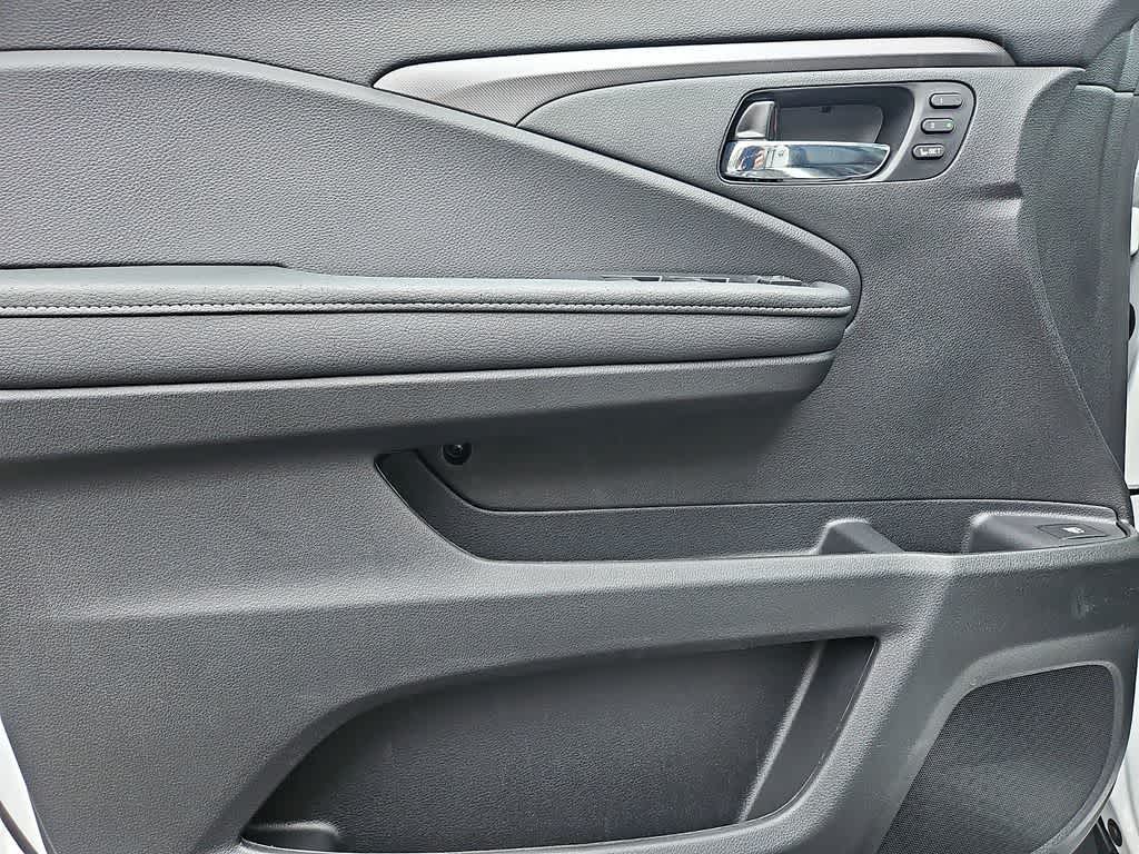 Thumbnail: 2026 Honda Ridgeline - 8