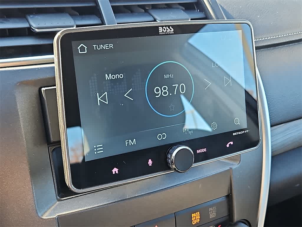 Thumbnail: 2016 Toyota Camry - 13