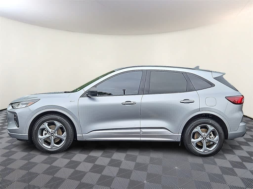 Thumbnail: 2023 Ford Escape - 7
