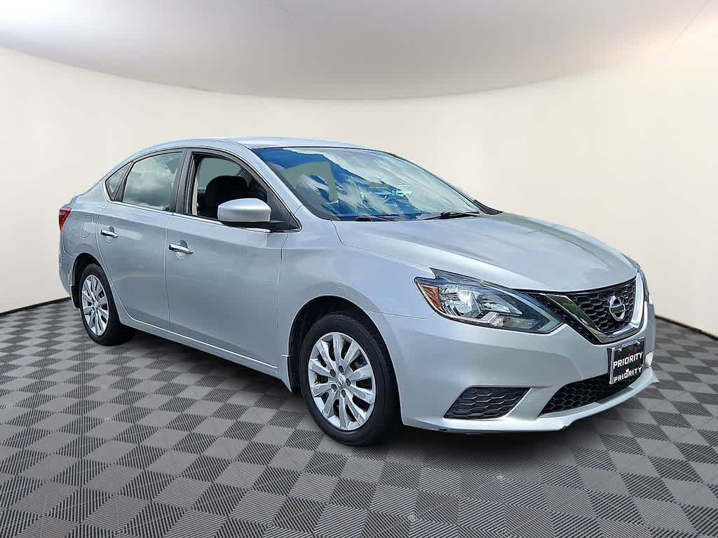 Thumbnail: 2016 Nissan Sentra - 3