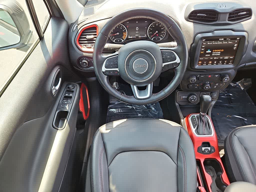 Thumbnail: 2018 Jeep Renegade - 12
