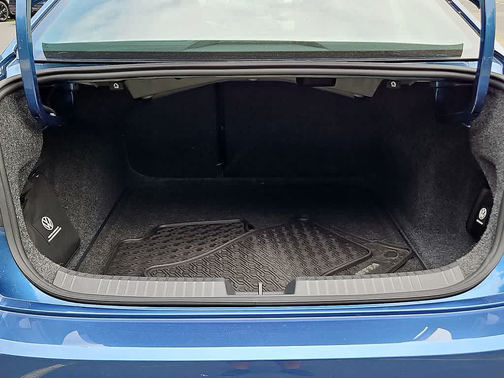 Thumbnail: 2021 Volkswagen Jetta - 28