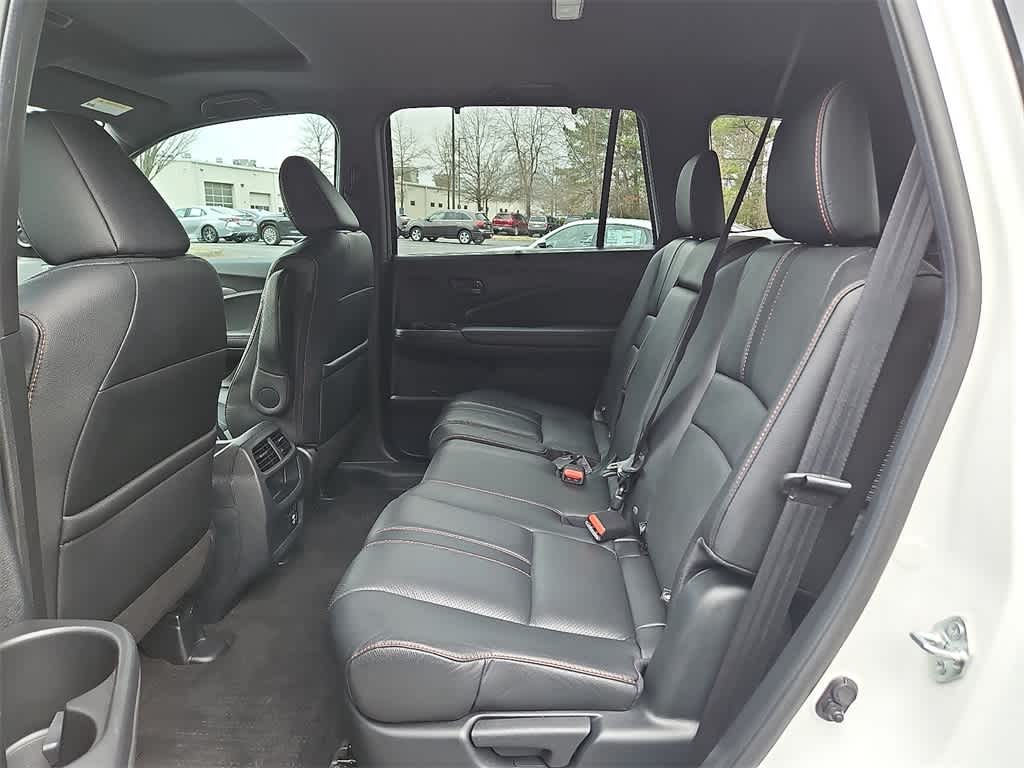 Thumbnail: 2023 Honda Passport - 10