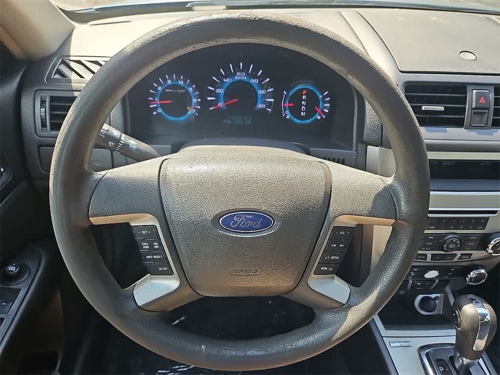 Thumbnail: 2012 Ford Fusion - 17