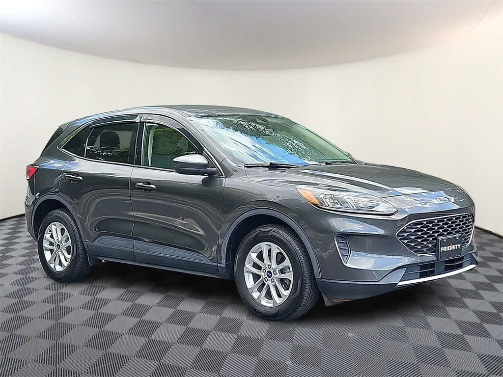Thumbnail: 2020 Ford Escape - 3
