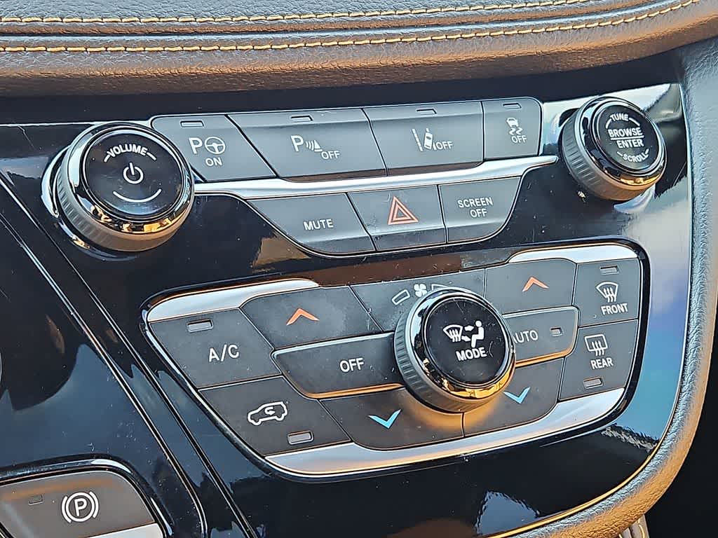 Thumbnail: 2023 Chrysler Pacifica - 13