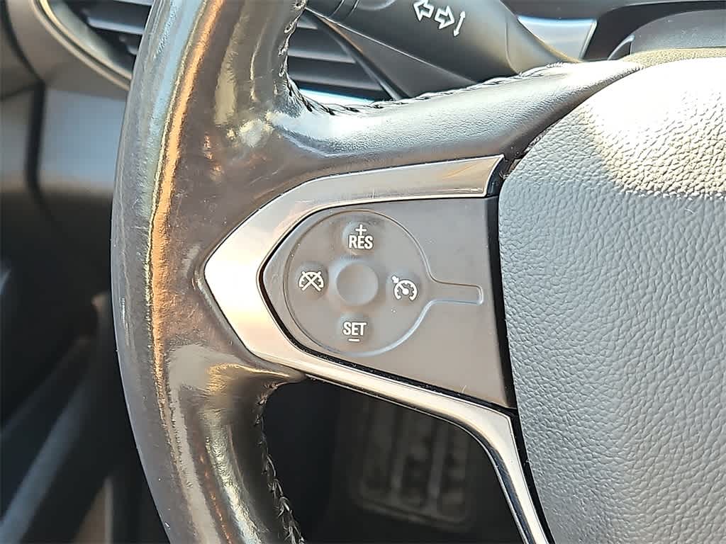 Thumbnail: 2020 Chevrolet Traverse - 16