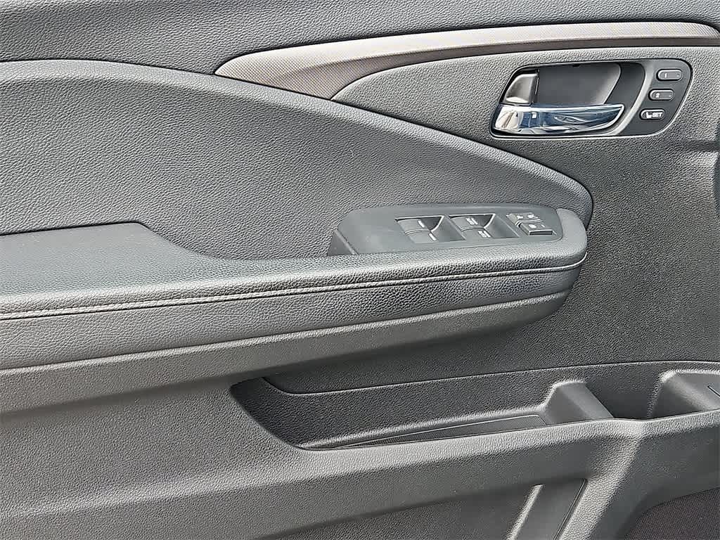 Thumbnail: 2022 Honda Ridgeline - 11