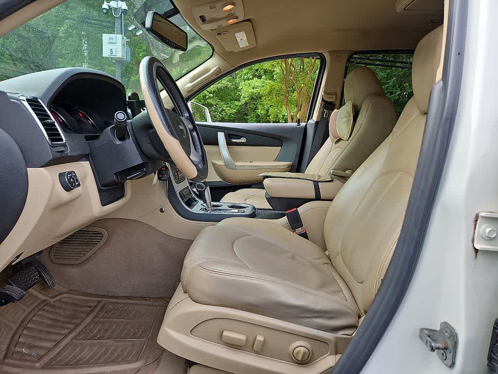 Thumbnail: 2012 GMC Acadia - 15