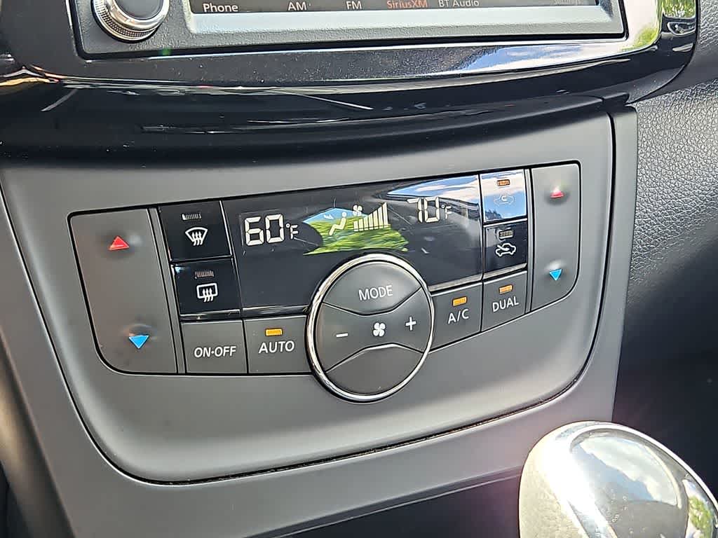Thumbnail: 2019 Nissan Sentra - 12