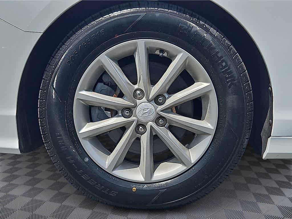 Thumbnail: 2018 Hyundai Sonata - 8