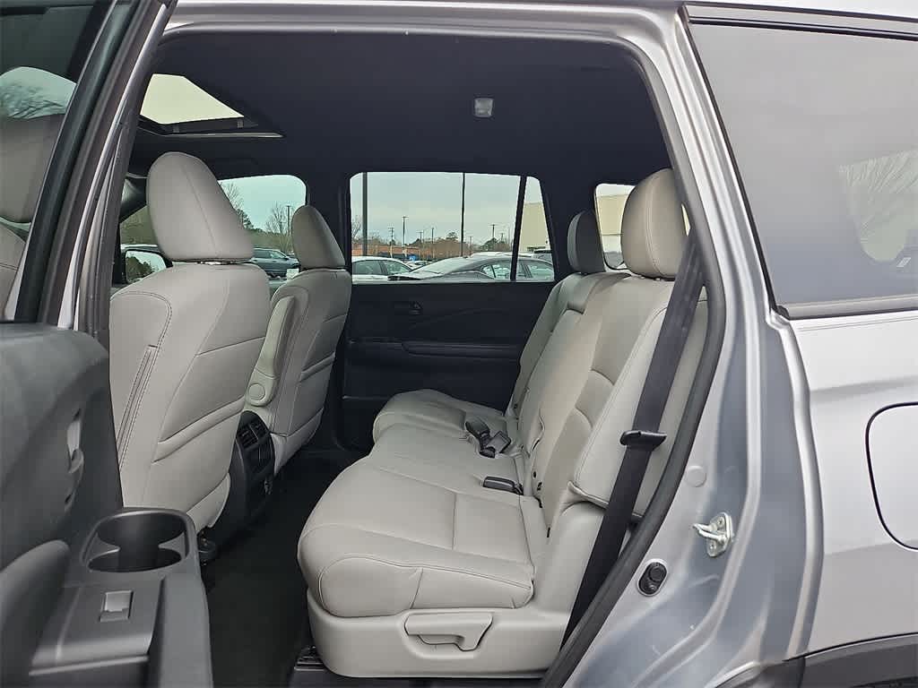 Thumbnail: 2023 Honda Passport - 9