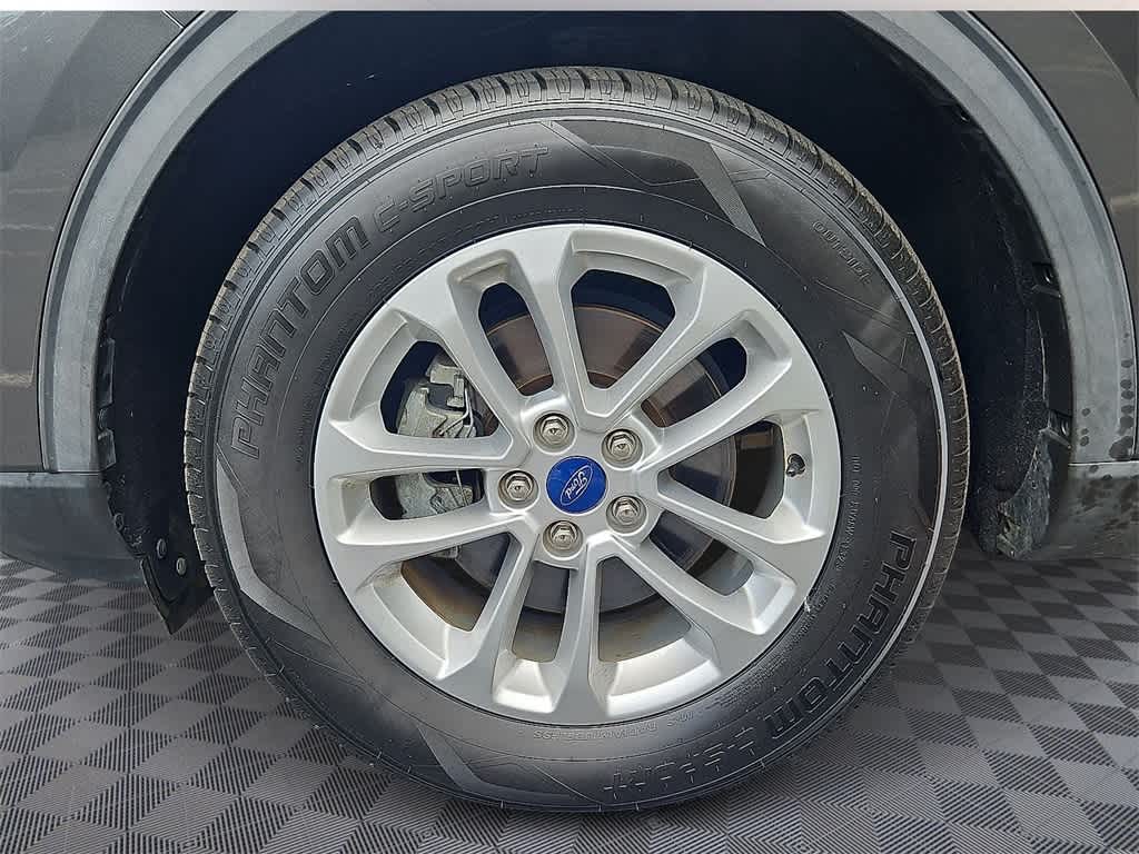 Thumbnail: 2020 Ford Escape - 8
