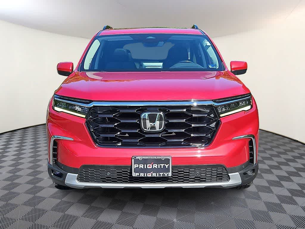 Thumbnail: 2023 Honda Pilot - 2