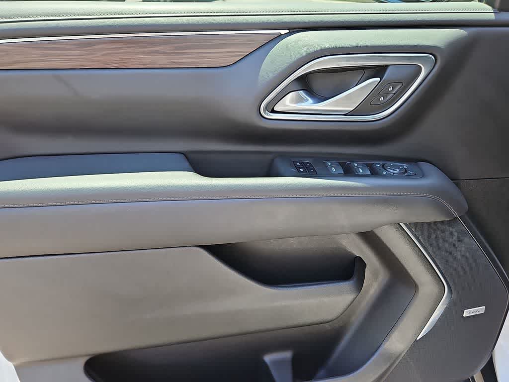 Thumbnail: 2023 Chevrolet Tahoe - 13