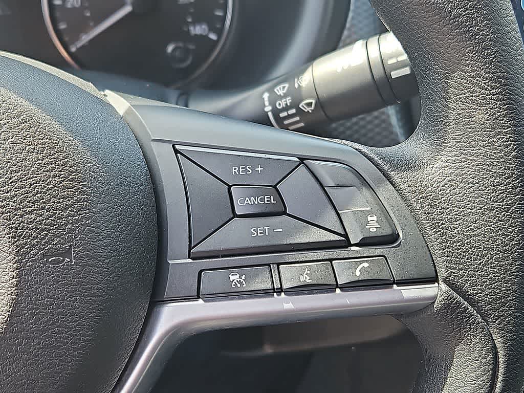 Thumbnail: 2023 Nissan Kicks - 22