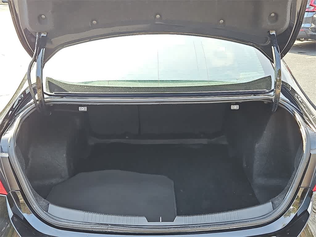 Thumbnail: 2023 Chevrolet Malibu - 25