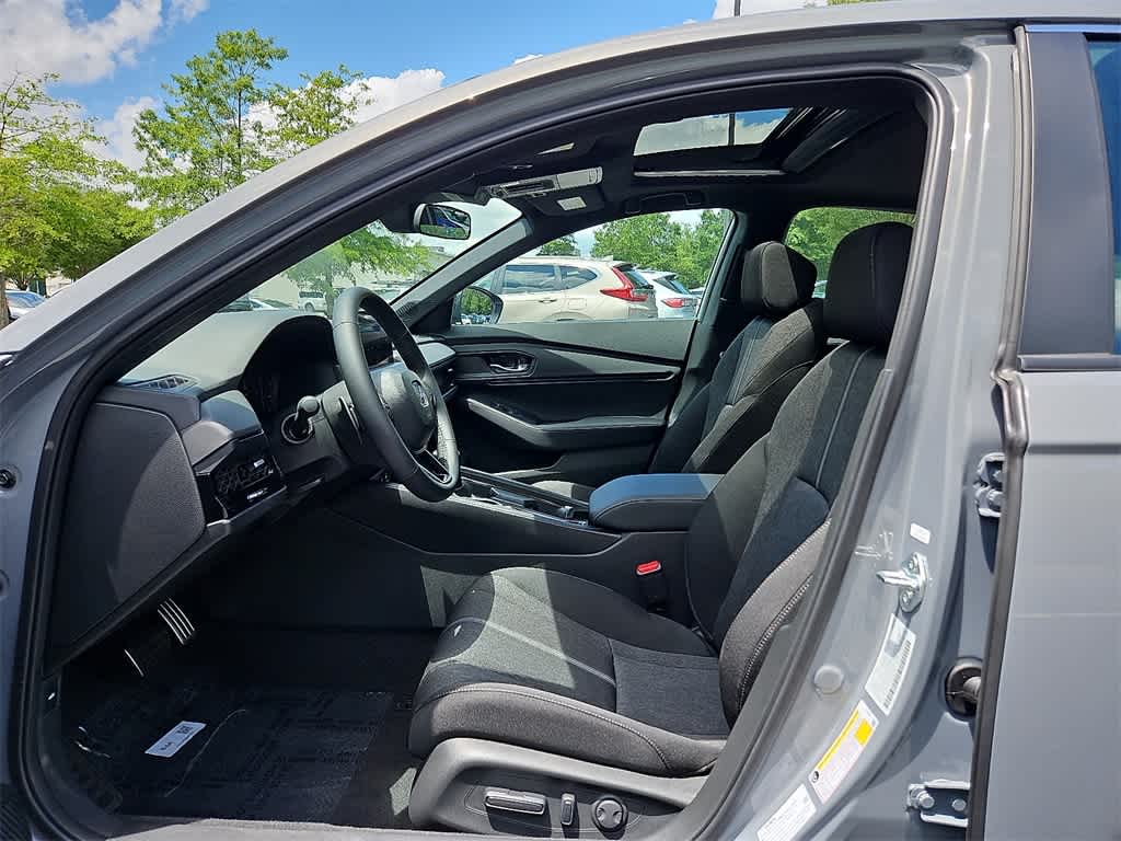 2025 Honda Accord Sport 9
