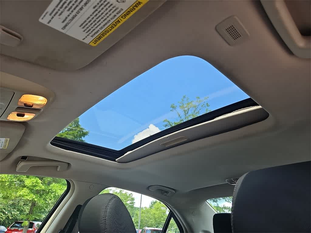 Thumbnail: 2012 Ford Fusion - 13