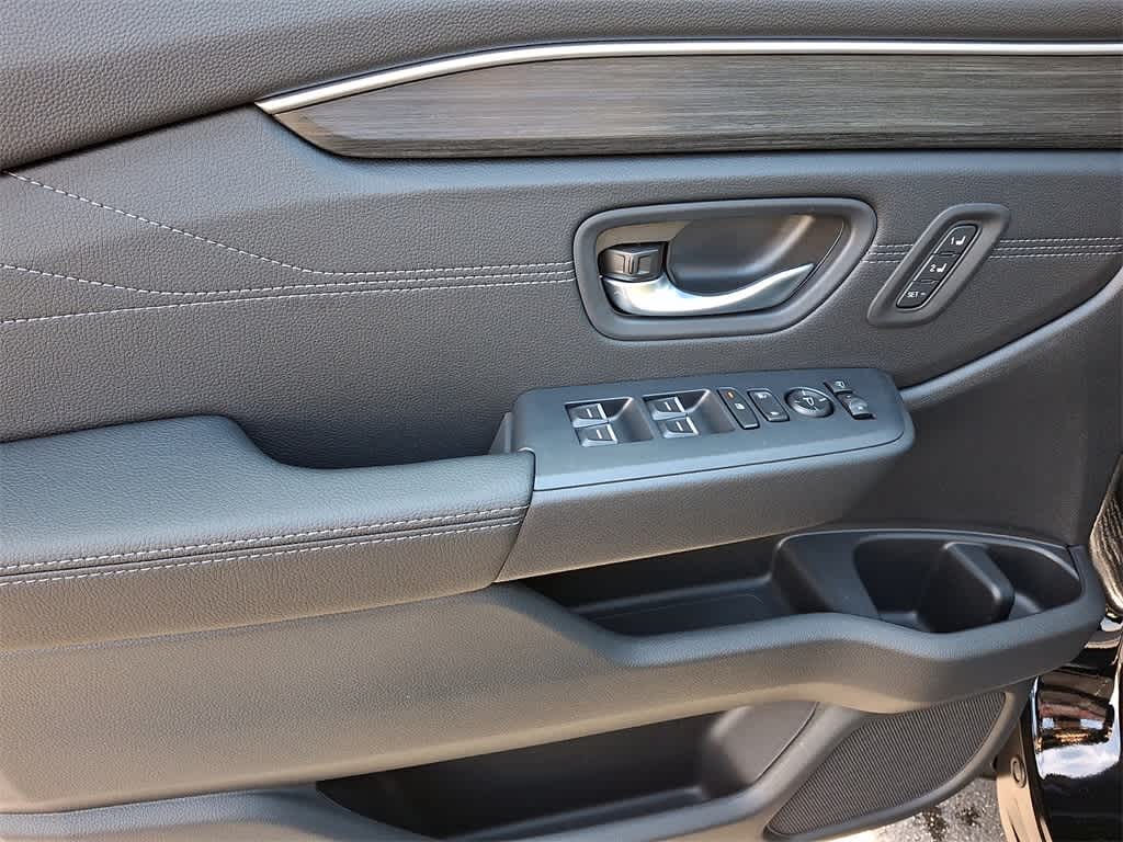 Thumbnail: 2026 Honda Pilot - 9