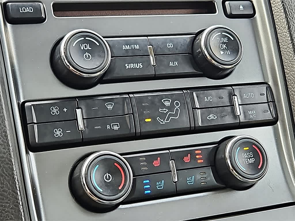 Thumbnail: 2011 Ford Taurus - 14