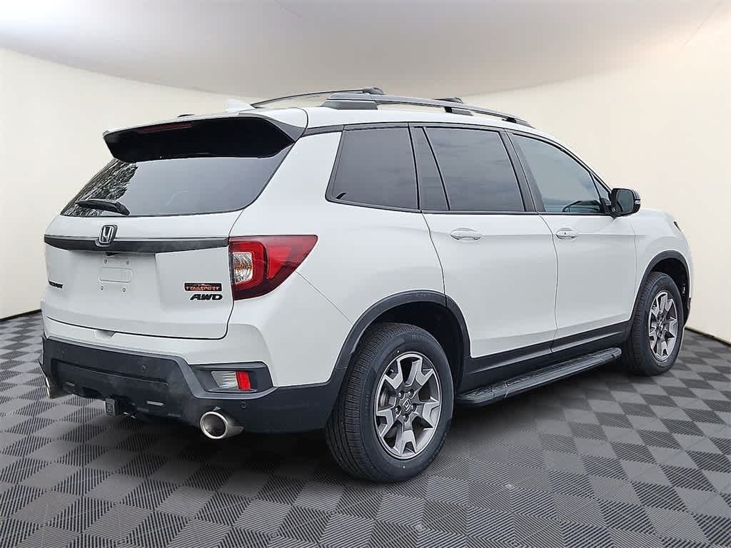 Thumbnail: 2023 Honda Passport - 4