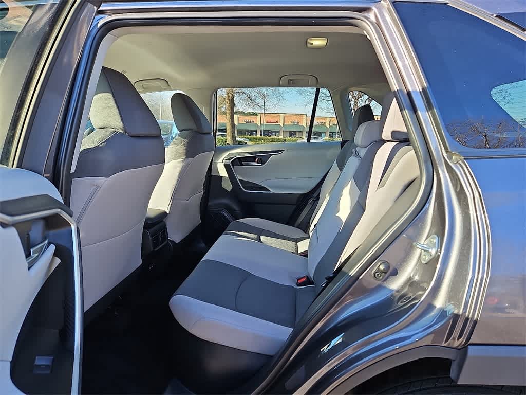 Thumbnail: 2023 Toyota RAV4 - 9