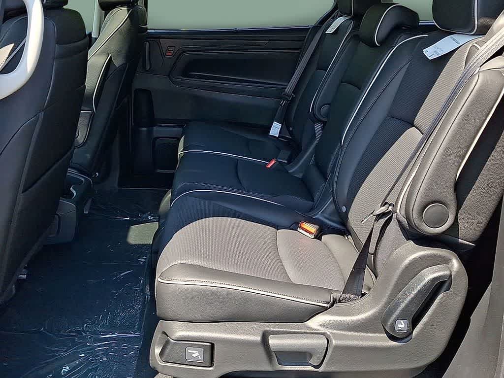 Thumbnail: 2026 Honda Odyssey - 9