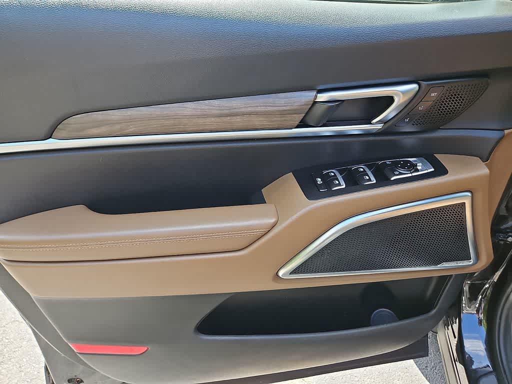 Thumbnail: 2020 Kia Telluride - 15
