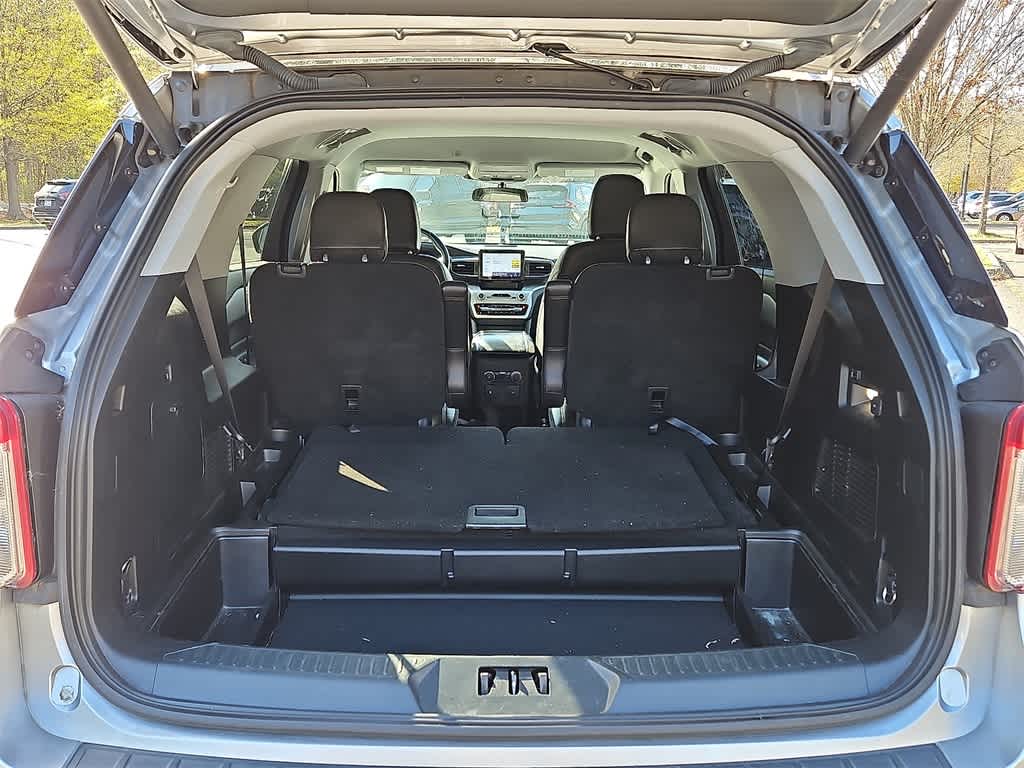 Thumbnail: 2021 Ford Explorer - 25