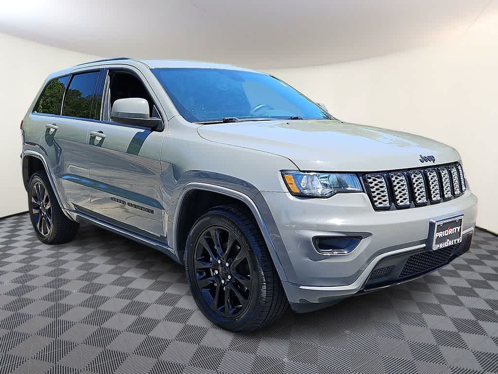 Thumbnail: 2019 Jeep Grand Cherokee - 3