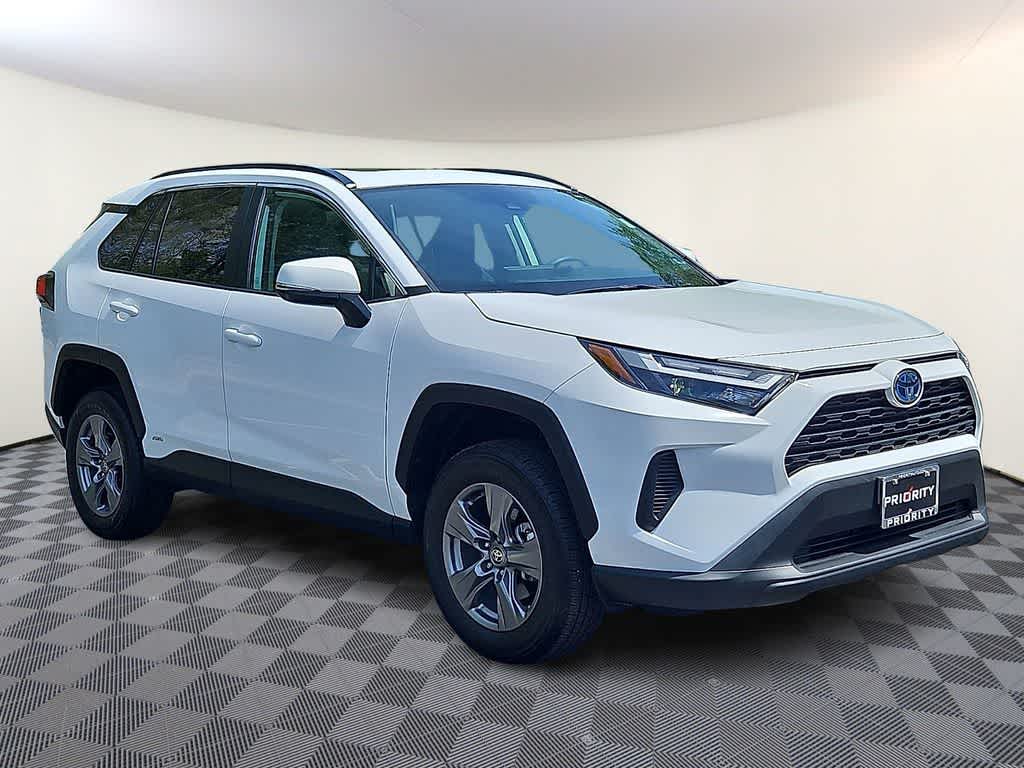 Thumbnail: 2024 Toyota RAV4 - 3