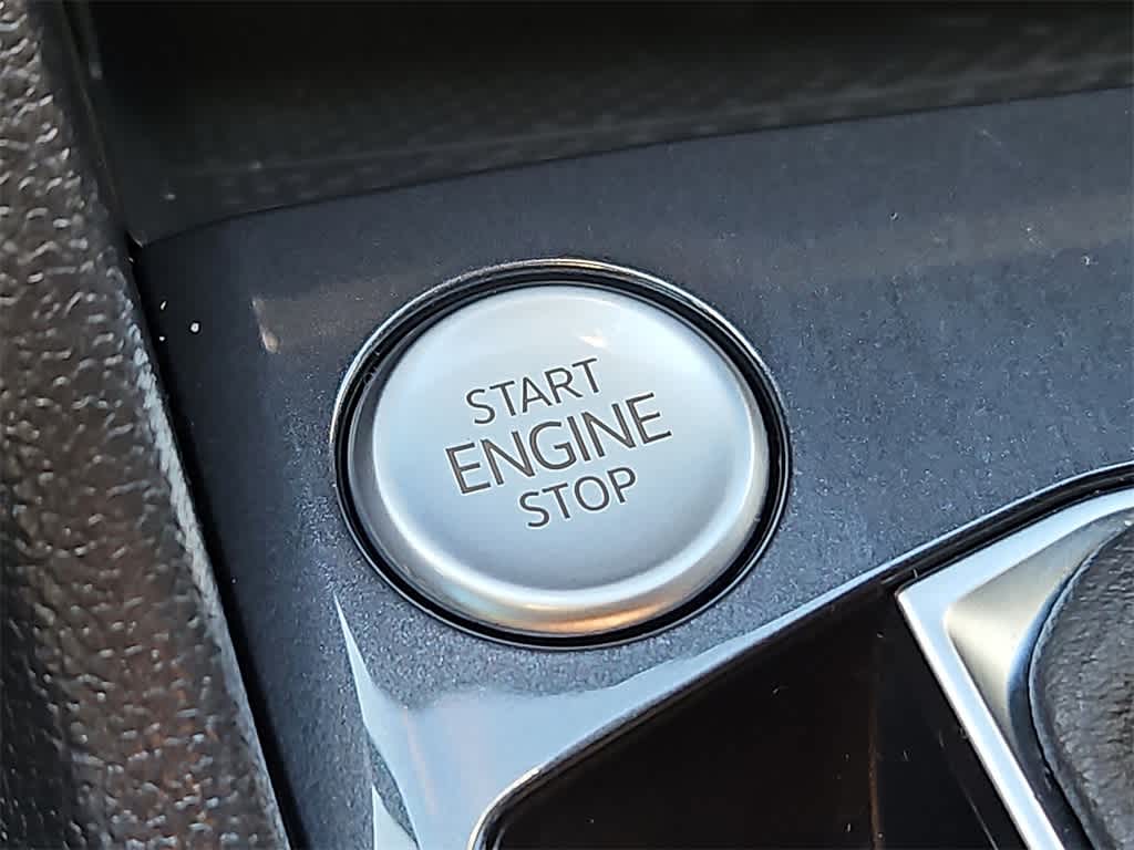 Thumbnail: 2022 Volkswagen Tiguan - 20