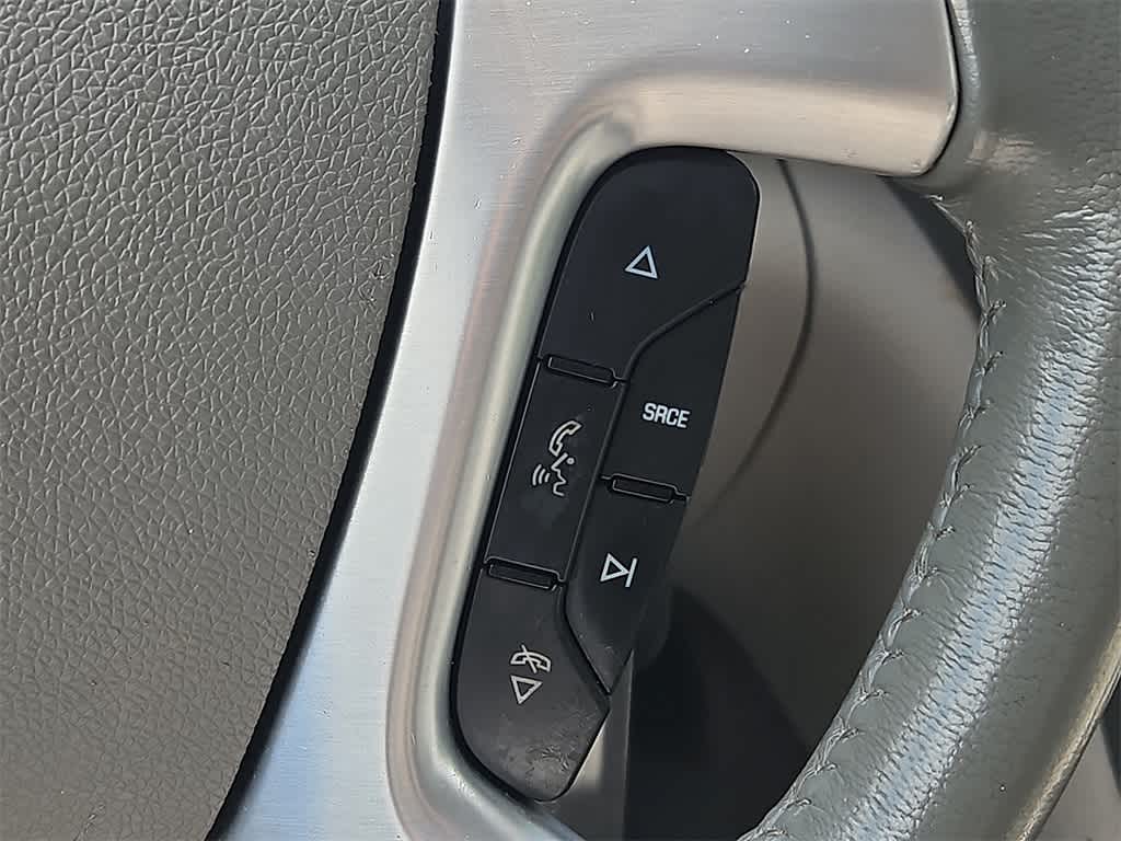 Thumbnail: 2015 GMC Acadia - 22
