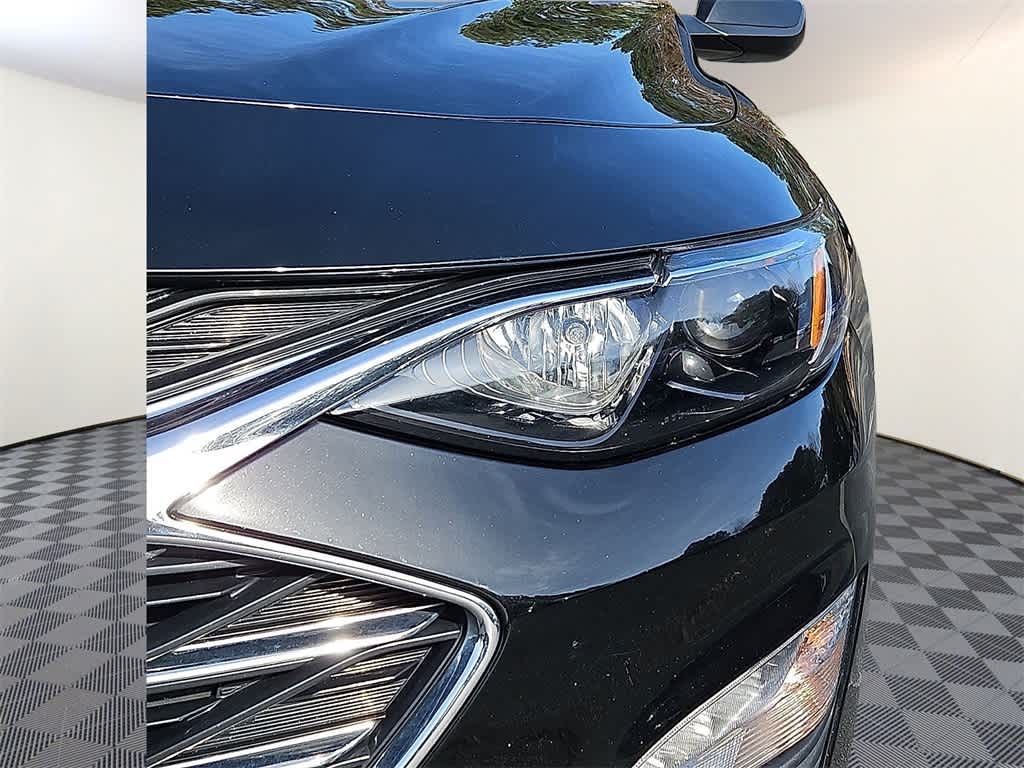 Thumbnail: 2023 Chevrolet Malibu - 8