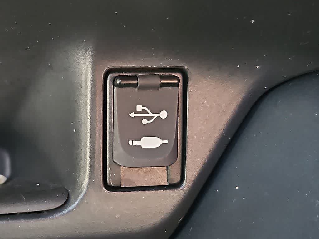 Thumbnail: 2019 Toyota C-HR - 22