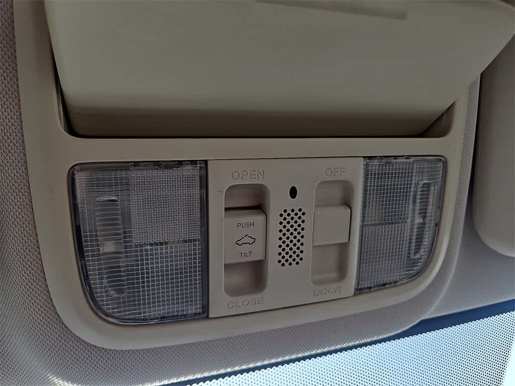 Thumbnail: 2012 Honda CR-V - 22