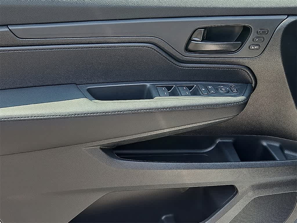2025 Honda Odyssey Sport 10